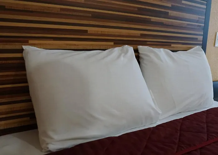 Holly Crest Hotel - Los Angeles, Lax Airport